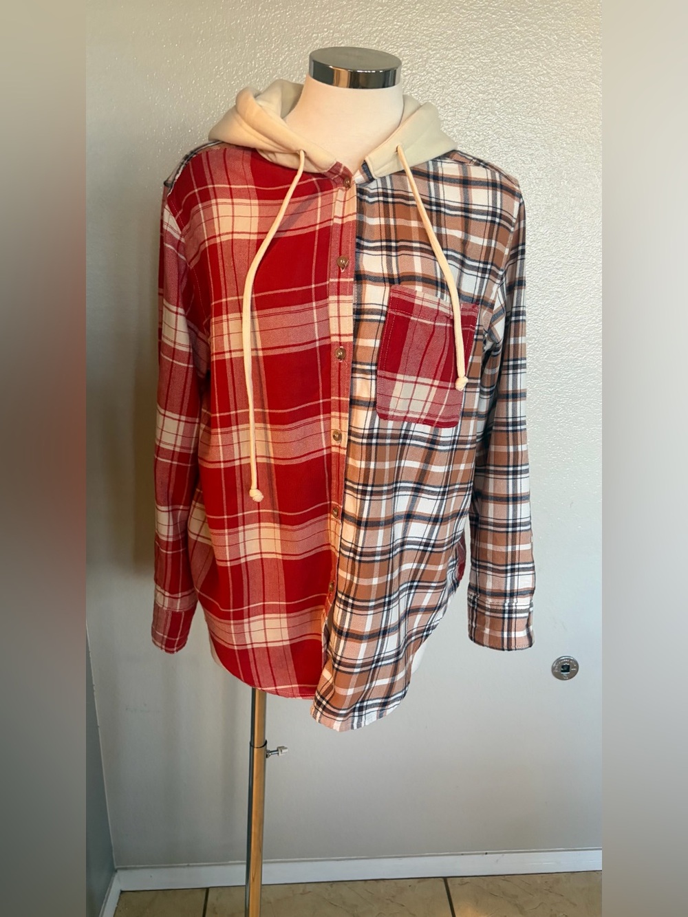 Love Tree Two-Tone Plaid Hoodie Shirt - Red & Brown